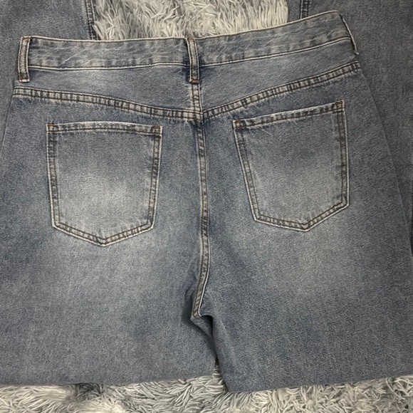 Women’s Distressed Blue Jeans - Picture 5 of 6